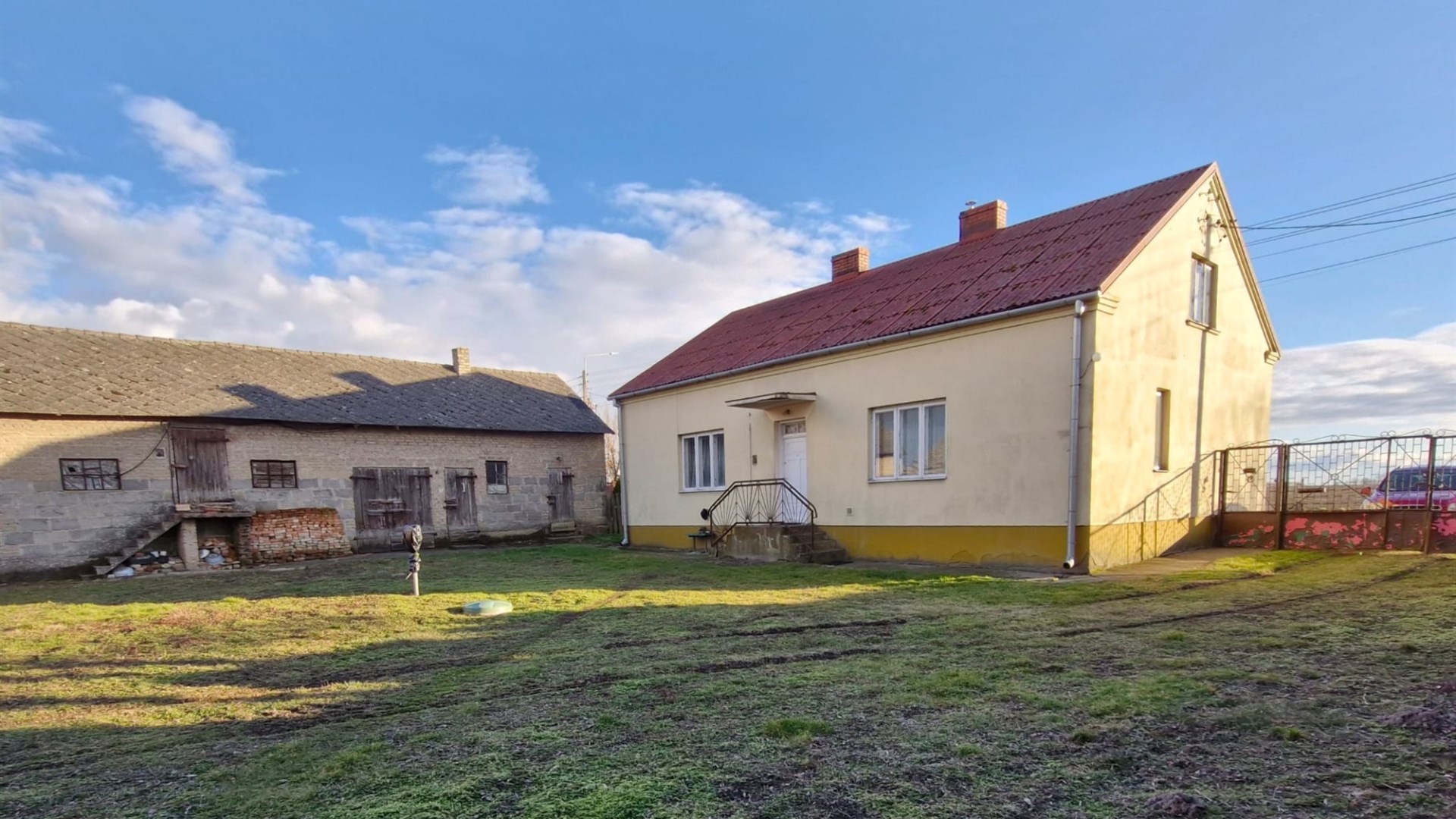 Dom na sprzedaż