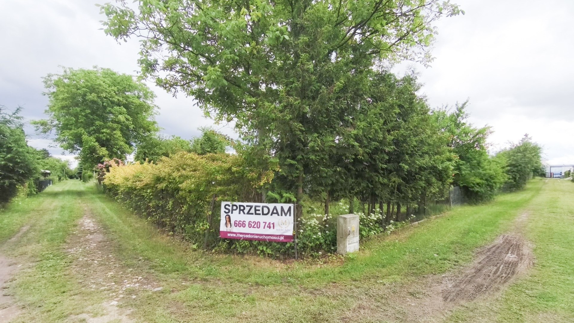 Działka na sprzedaż