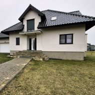 Dom na sprzedaż
