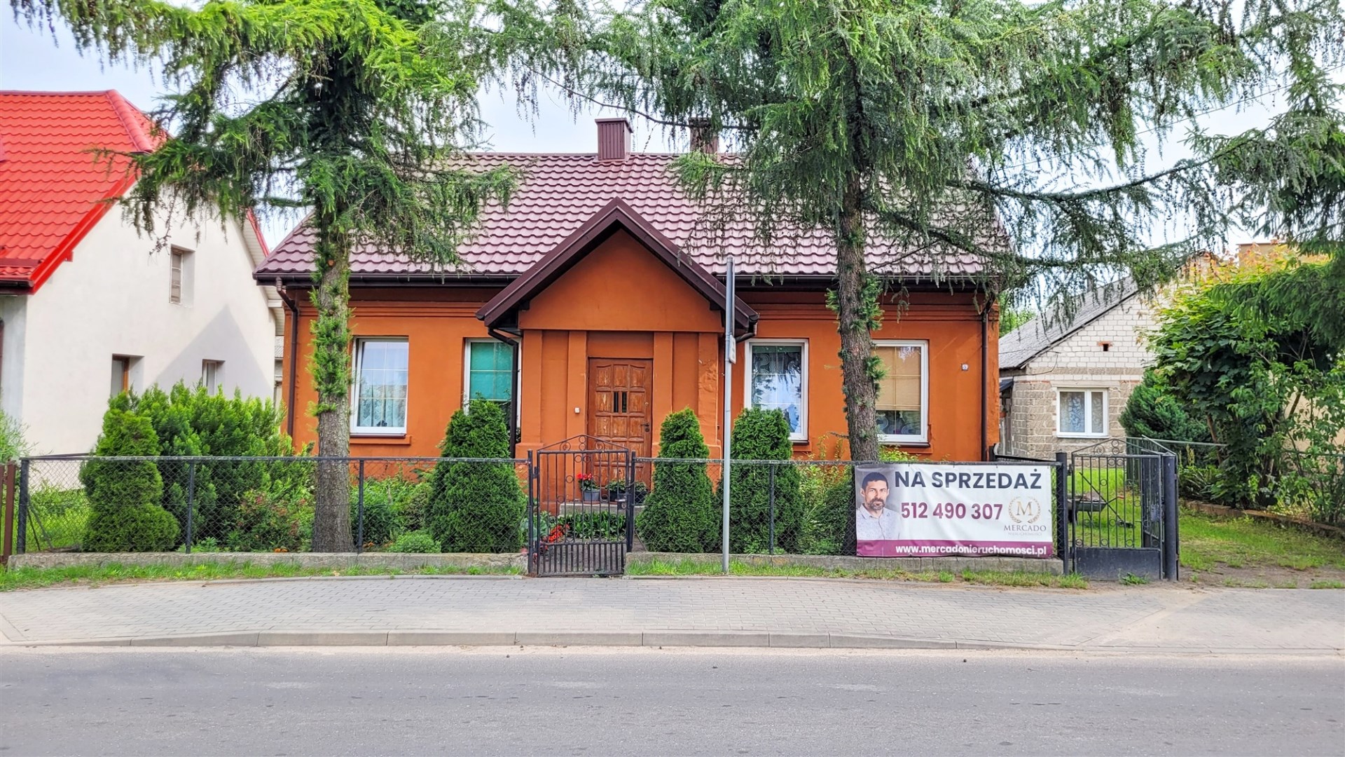 Dom na sprzedaż