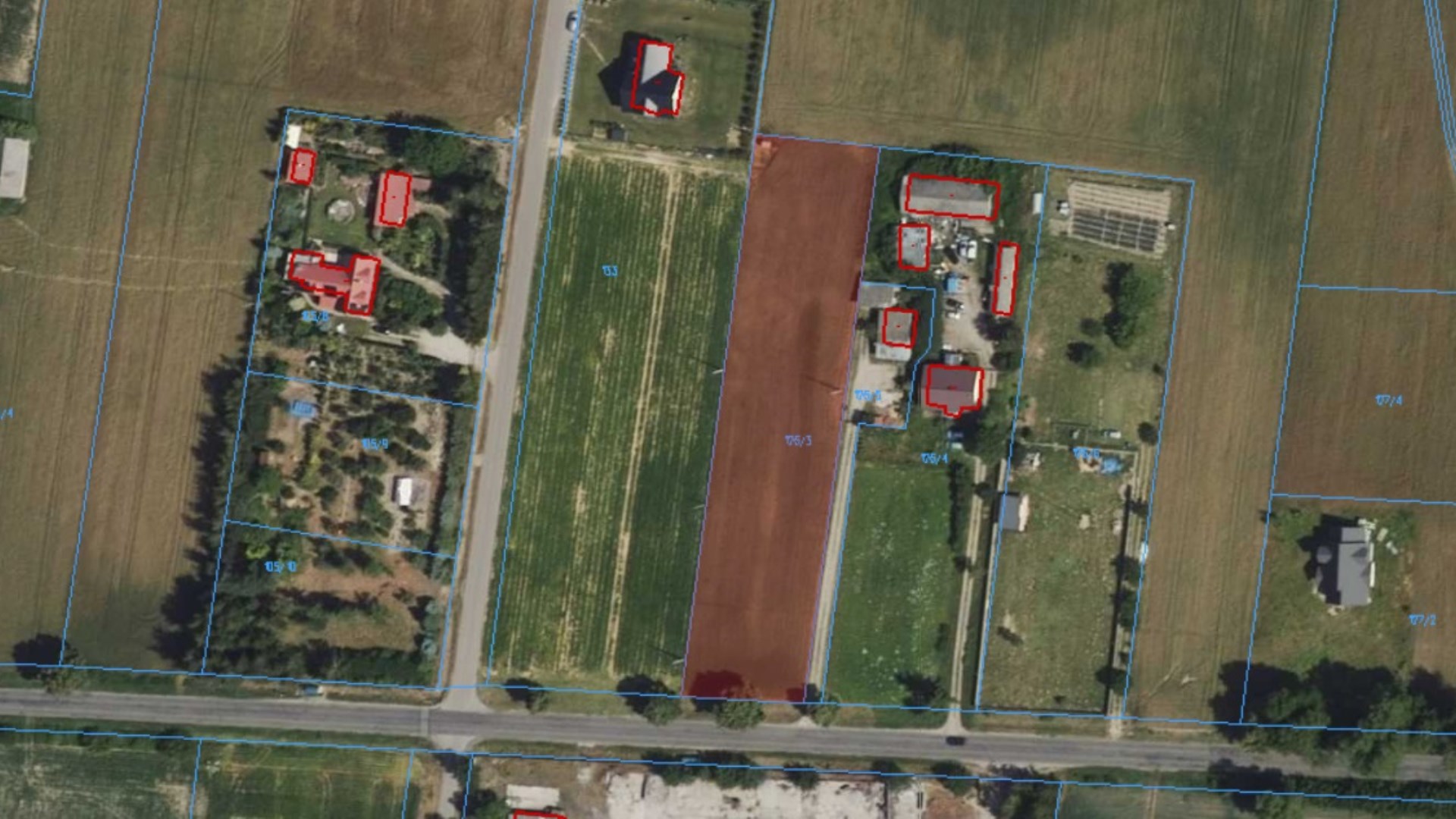 Działka na sprzedaż