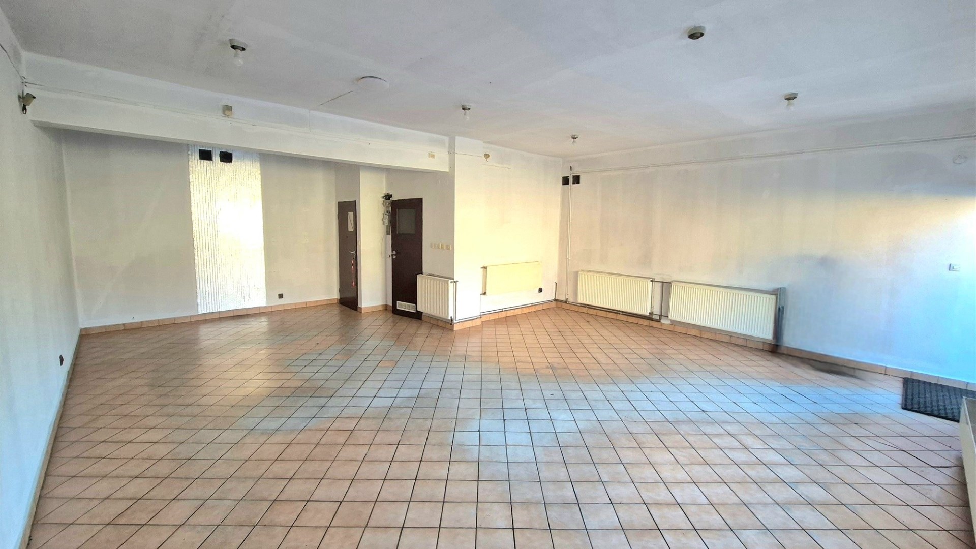 Lokal na sprzedaż
